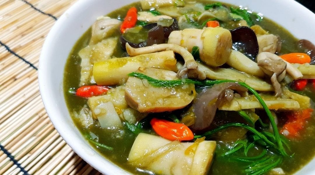 แกงหน่อไม้ใบย่านาง