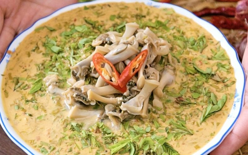 แกงหอยเสียบใบมะขามหวาน